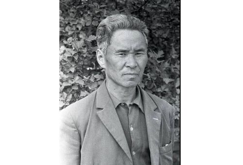 «Балгазынның кежээлериниң» автору