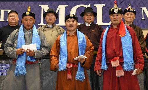 Улан-Батор хоорайга хоочуннар хүрежи