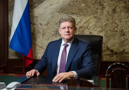 Россия Федерациязының Президентизиниң Сибирь федералдыг округта бүрүн эргелиг төлээзиниң Россия Федерациязының иштики херектер ажылдакчызының хүнү-бил