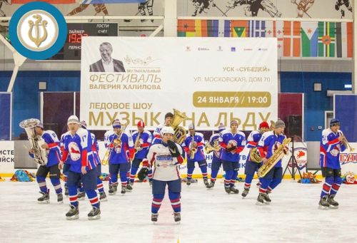 Тываның Үрер хөгжүм оркестри маргылдааны ажыткан