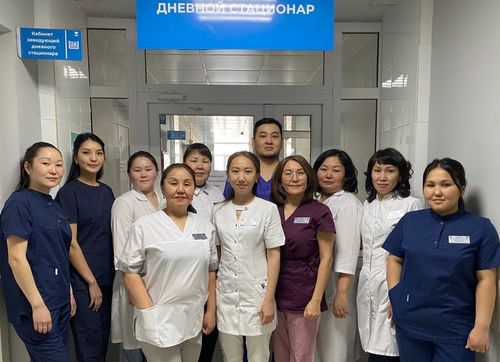 Эвилең-ээлдек ак халаттыг кыстар