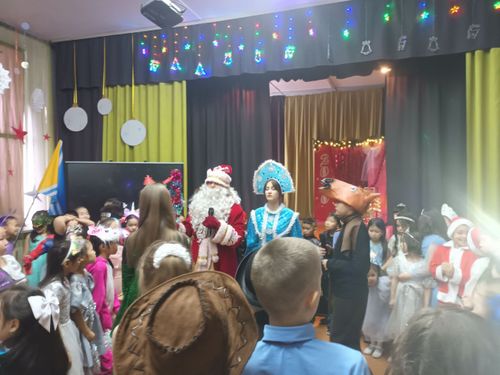 Тоолзуг көргүзүүн бараалгаткан