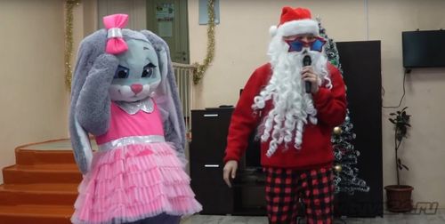 “Буянныг чүректер” уругларга кайгамчыктыг белекти сөңнээн