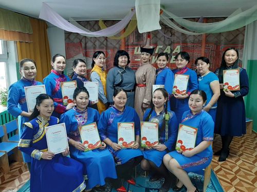 ЭРТЕМ-БИЛИГНИҢ ТАВАА - УРУГЛАР САДЫНДА