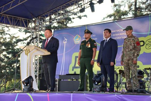 Тываның аныяктарынга танцы-сам, ыры-шоор