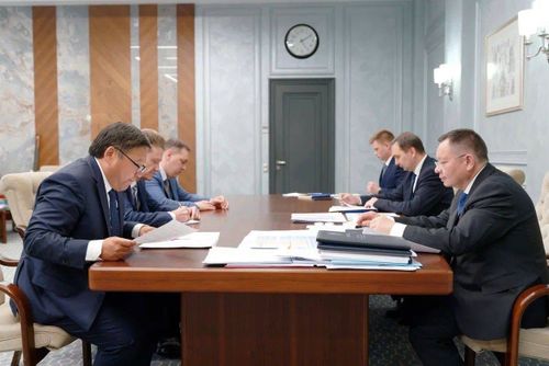 Регионнуң сайзыралынга хамаарышкан айтырыгларны чугаалашкан.