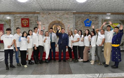 Бүгү-делегейниң аныяктар фестивалынче аъттаныпкан