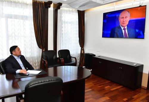 В. ХОВАЛЫГ: ПРЕЗИДЕНТ КЕЗЭЭДЕ ЧОН-БИЛЕ ХАРЫЛЗААДА