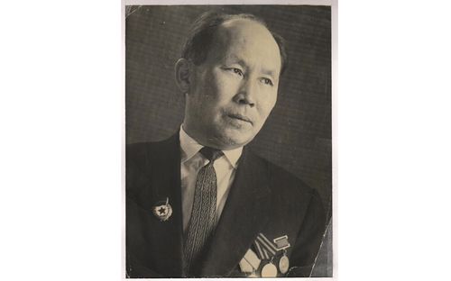 Тиилелге парадының төөгүзүнден