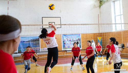 Төрээн кожууну дээш…