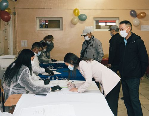 Ийиги хүннүң түңнелдери