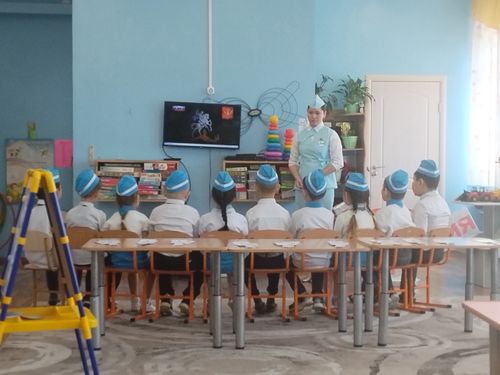 Мөөрей уламчылап турар