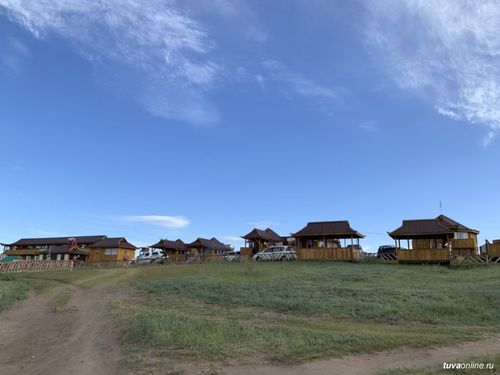 Тывада турисчи ачы-дуза чедирилгезиниң талазы-биле эксперттер ажылдап турар