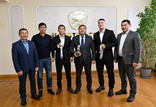 Кубоктуң тиилекчилери-биле ужурашкан