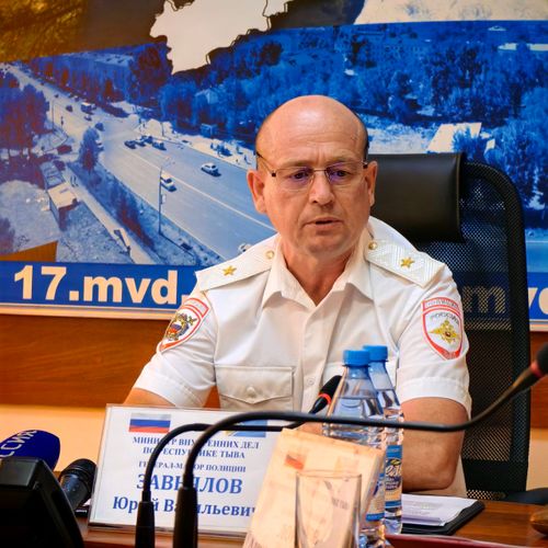 Юрий Завьялов: "… чүгле багай талаларын эвес, а эки чүүлдерин база чырыдары күзенчиг"