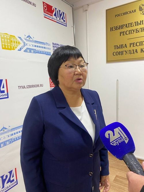 Тыва Республиканың Дээди Хуралының (парламентизиниң) дөрткү чыыжының депутаттарының соңгулдаларыТүңнелдерни үндүрген