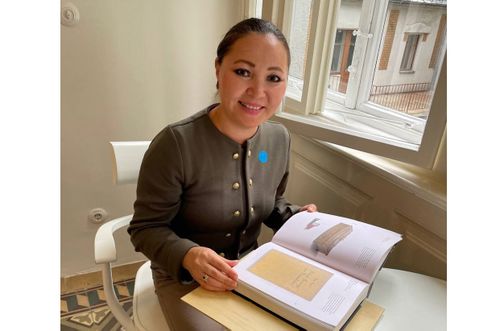 Ийи дугаар төрүттүнген хүн