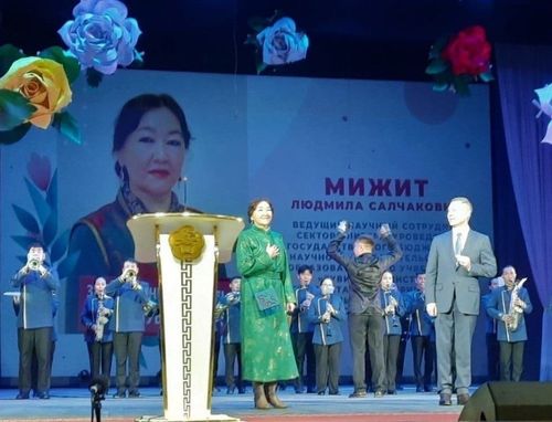 Бүгү делегейниң херээженнер хүнүнүң бүдүүзүнде Тывада күрүне шаңналдарын тывыскан