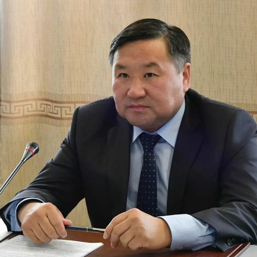 ТЫВАНЫҢ БАШТЫҢЫ ДЭЭДИ ХУРАЛДЫҢ ДЕПУТАТТАРЫНГА АЙЫТКАЛЫН БЕЛЕТКЕП ЭГЕЛЭЭН