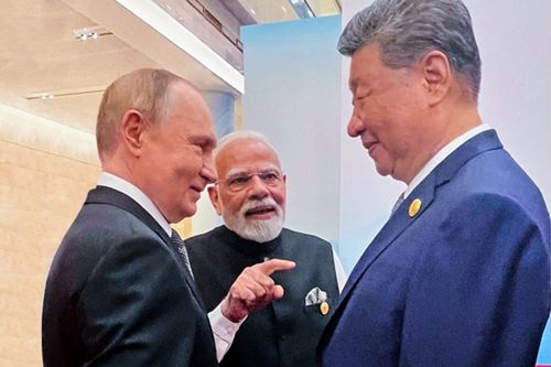 В. ПУТИН ШАНХАЙ ШУУЛГАНЫНДА