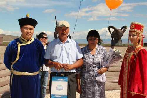 Өг-бүле болгаш ие-чашты деткиир болгаш камгалаар талазы-биле ажылдар