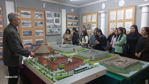 Ажык эжиктер хүнү