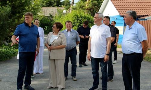 Полпред посетил социальные и производственные объекты в рамках рабочей поездки по Новосибирской области
