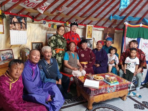 Төөгүчү К.Л. Лапчаага мөгейиг