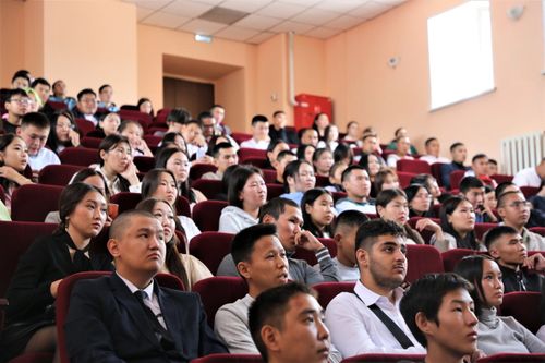 Тываныӊ күрүне университединде чырыдыышкын ажылы