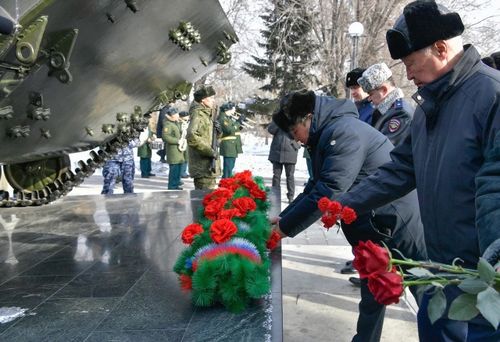 «Кара тюльпан» дагын келбезин!