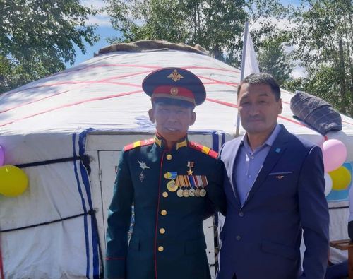 Дидим тура-соруктуг маадырга чоргаарланыр бис