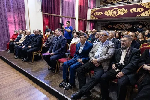 Чээрби сая кезектиг дөрт муң хире номну чырыкче үндүрген