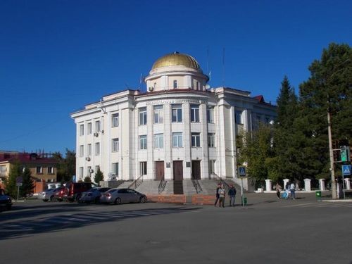 Кичээнгейлиг болуру чугула