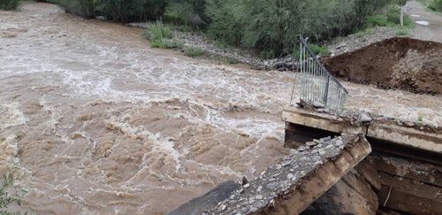 Улуг чаъс өрттү өжүрген, хемнерниӊ суу улгаткан