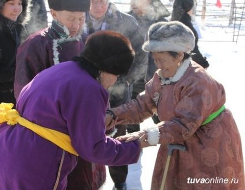 Шагаа ёзулалдары(М.Б. Кенин-Лопсан, И.У. Самбу, Ч.М. Чүлдүмнүңажылдарынга даянган)