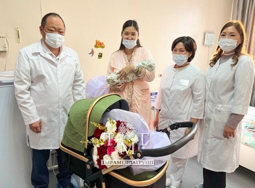 Бо чылын бир дугаар төрүттүнген чашка байырны чедирген