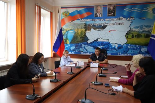 Бүзүрээчел кижи бузурукчуга чиш болур