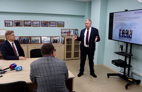 Анатолий Серышев посетил ведущие производственные предприятия Новосибирской области