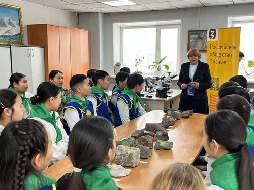 Россияның Эртем хүнүнде Тывага хөй-ниити хемчеглери болуп эртер