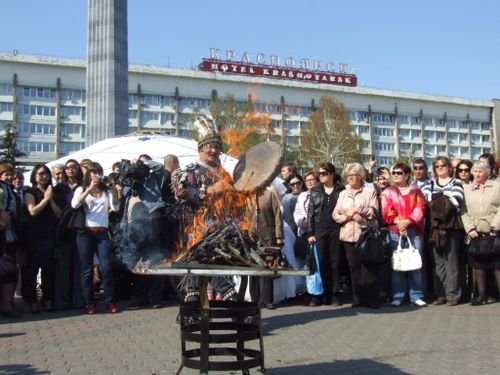 Лазо Монгуш 70 харлаан оюнда хүреш эрттирген