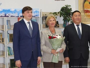 Чырыдыышкын сайыды  Сергей Кравцов Тывага чораан