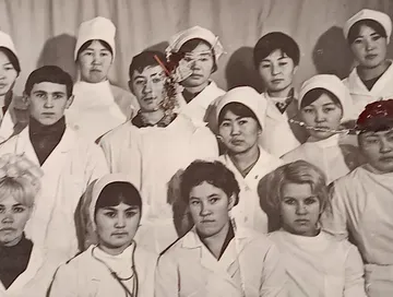 Буянныг хин-ава, чогаалчы эне