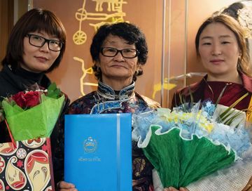 Чүс ажы-төлдүг Маадыр ие