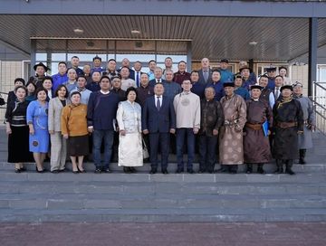 Тываның муниципалдыг тургузуглар ассоциациязының съездизинге делегей чергелиг буддийжи шуулганга белеткелди чугаалашкан