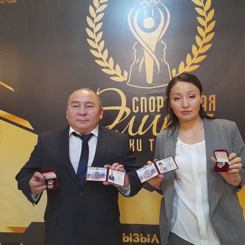 Диана Доктугу биле Алибек Монгуш – Россияның алдарлыг спорт мастери болгаш тренери болганнар