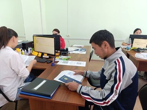 Хүлээп алыышкын кампаниязы эгелээн