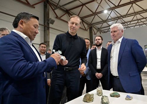 Первый вице-премьер России Денис Мантуров оценил экономические успехи Тувы