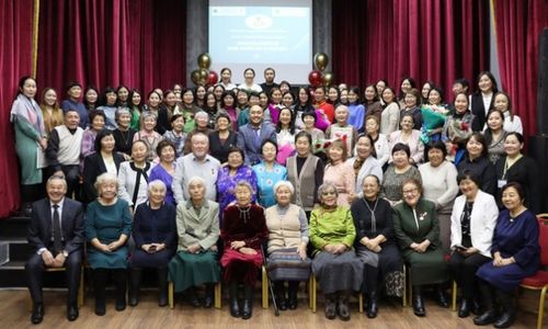 Эки кылган ажылыңар дээш, чүректериңерни өөрүшкү долуп чорзун!