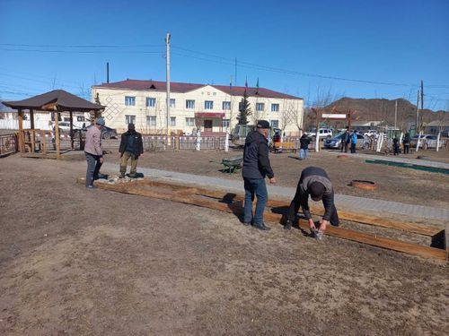 Арыг-силиг болурунче кыйгырып турар.