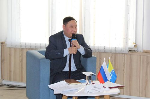 Күжениишкинниг ажылче кыйгырган